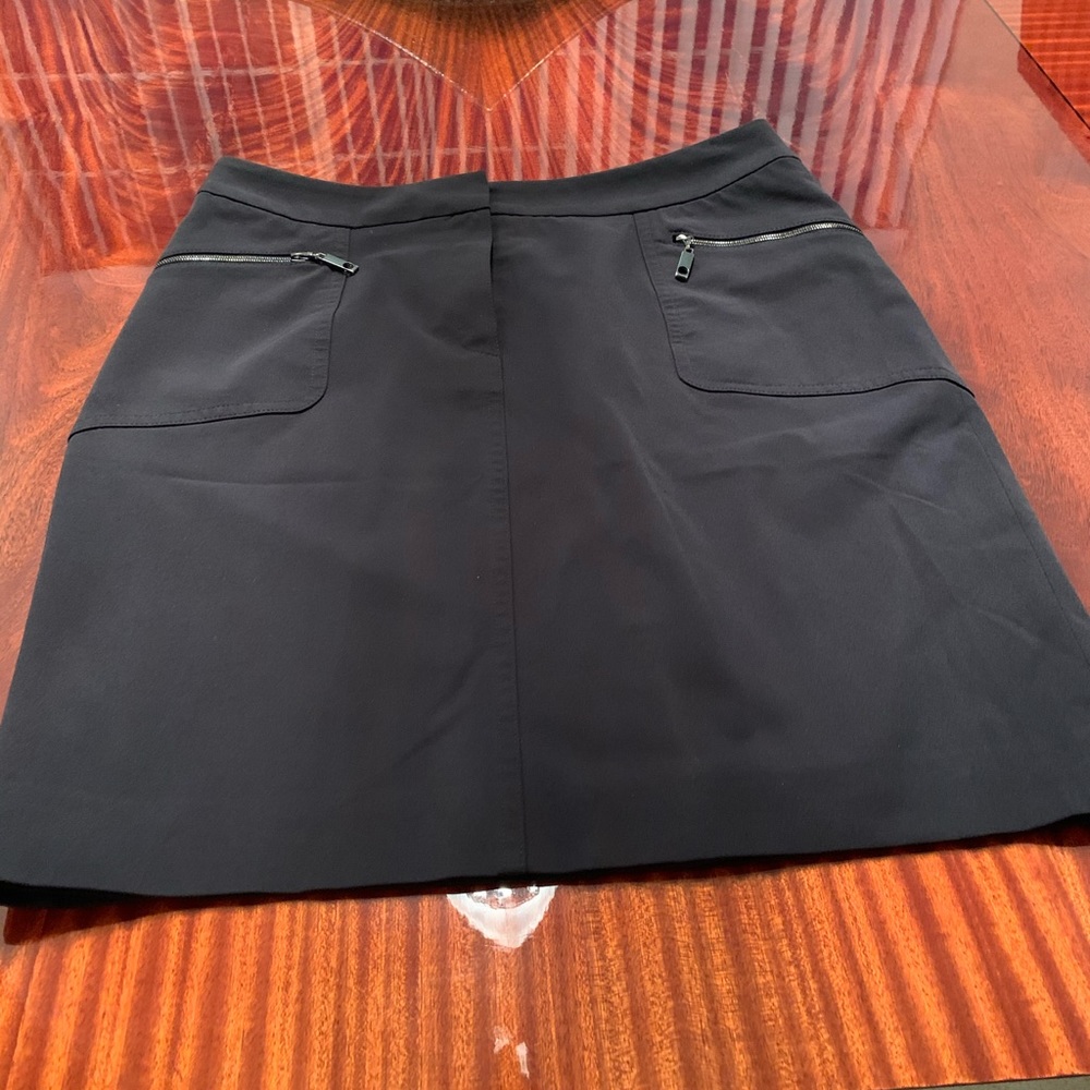 ESCADA beautiful elegant skirt. ❤️👍